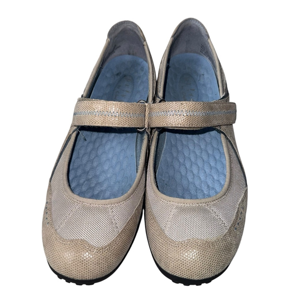 Clarks Shoes - Women's Clarks Privo Beige Blue Mary Jane Flats Size 8M